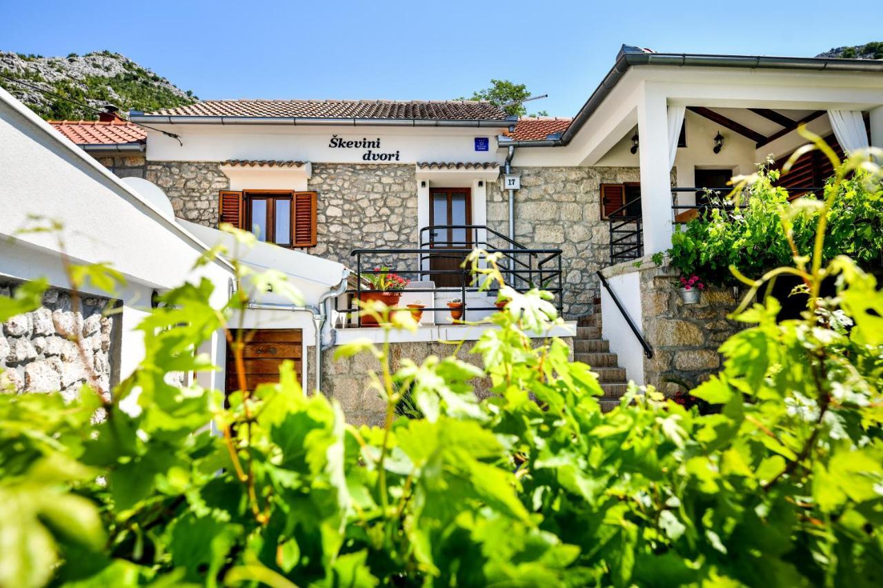 Holiday Home Skevini Dvori 스타리그라드 파클레니차 외부 사진