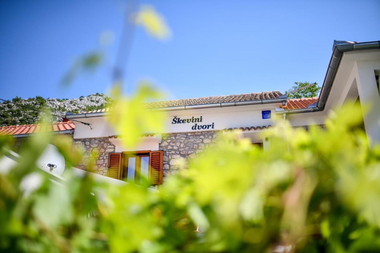 Holiday Home Skevini Dvori 스타리그라드 파클레니차 외부 사진