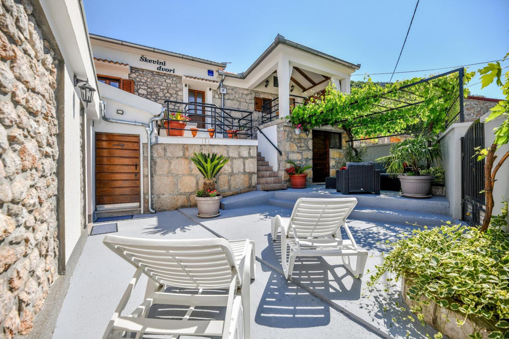 Holiday Home Skevini Dvori 스타리그라드 파클레니차 외부 사진