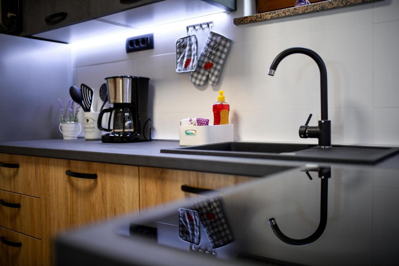 Holiday Home Skevini Dvori 스타리그라드 파클레니차 외부 사진